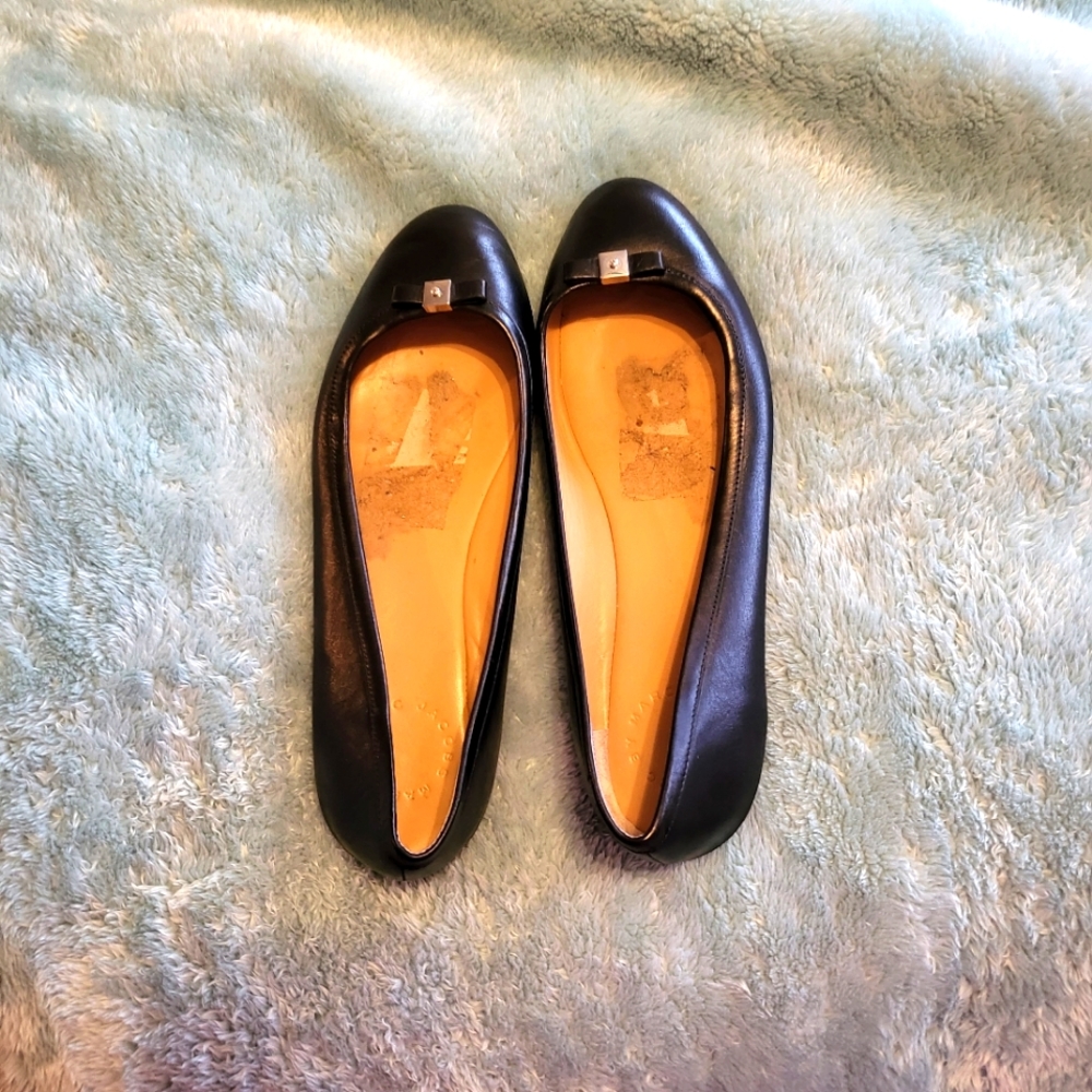 Marc by Marc Jacobs Black Flat in Size 7